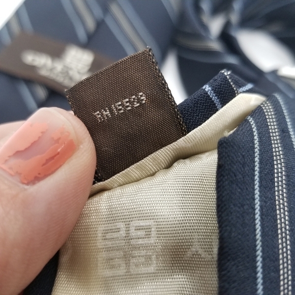 Givenchy navy blue skinny tie with diagonal stripes - Picture 3 of 6